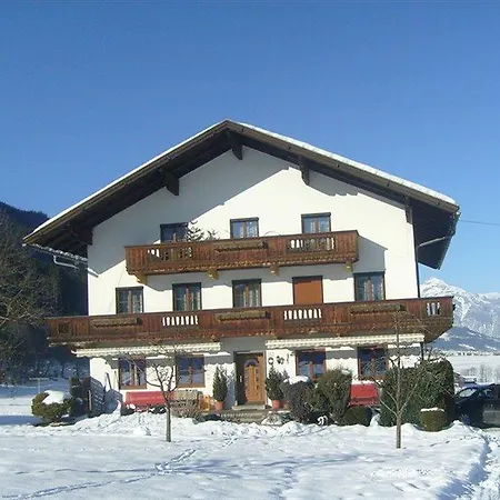 Erlerhof 3*